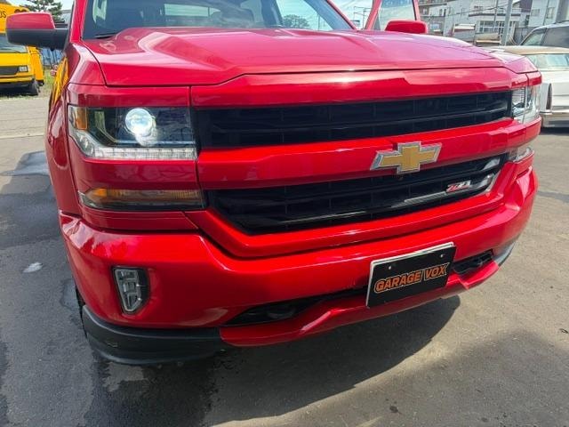 Chevrolet SILVERADO 2017 — фото автомобиля 1