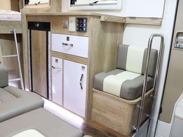 Миниатюра 44