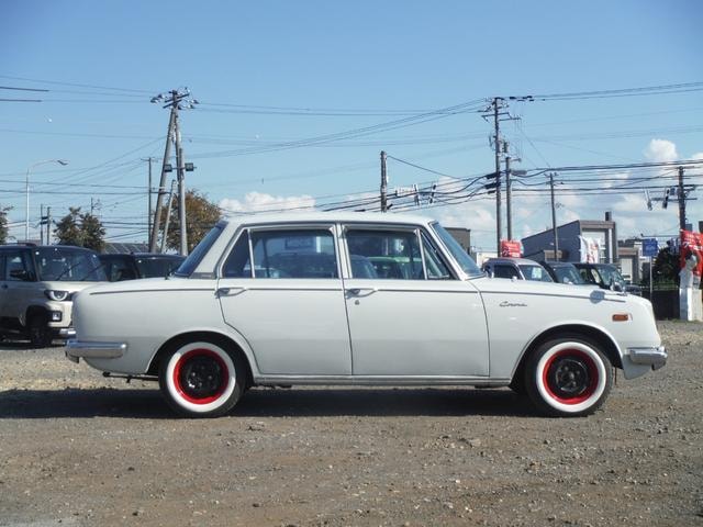Toyota CORONA 1965 — фото автомобиля 1
