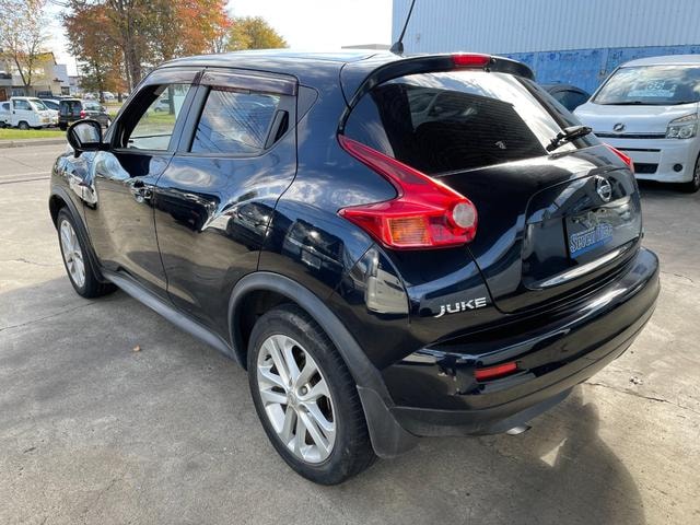 Nissan JUKE 2012 — фото автомобиля 1