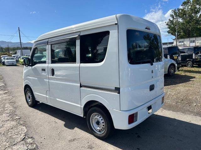 Nissan NV100CLIPPER VAN 2022 — фото автомобиля 1