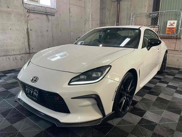 Миниатюра 12