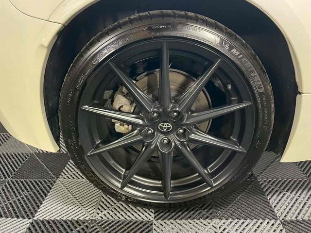 Миниатюра 37