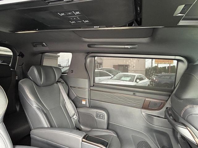 Toyota ALPHARD HYBRID 2023 — фото автомобиля 1
