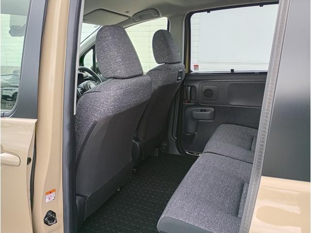 Toyota SIENTA 2025 — фото автомобиля 1