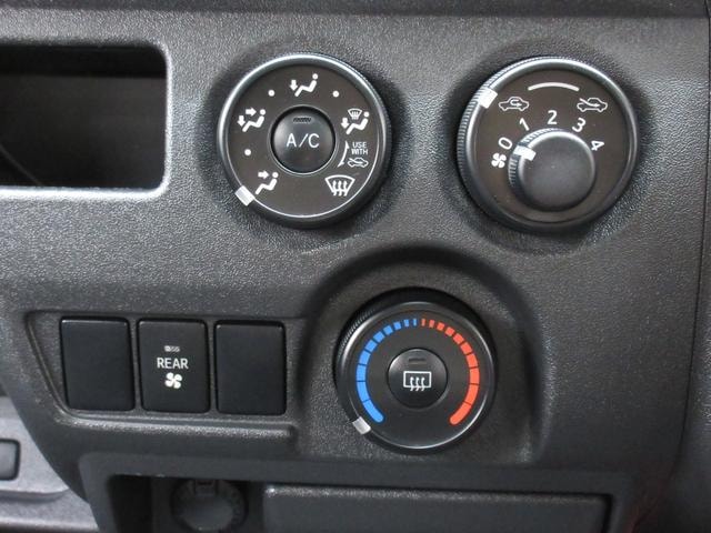 Toyota HIACE VAN 2020 — фото автомобиля 1