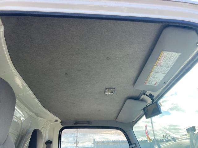 Isuzu ELF TRUCK 2013 — фото автомобиля 1