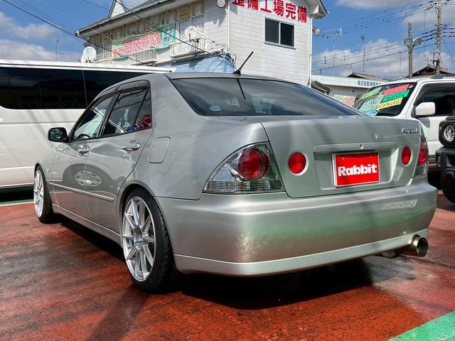 Миниатюра 6