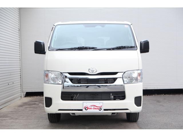 Toyota HIACE VAN 2026 — фото автомобиля 1