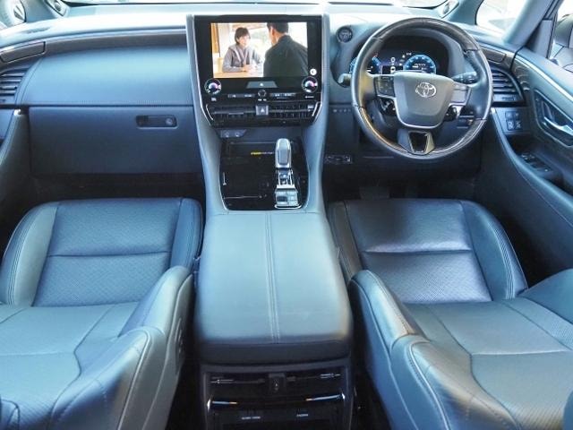 Toyota ALPHARD HYBRID 2024 — фото автомобиля 1
