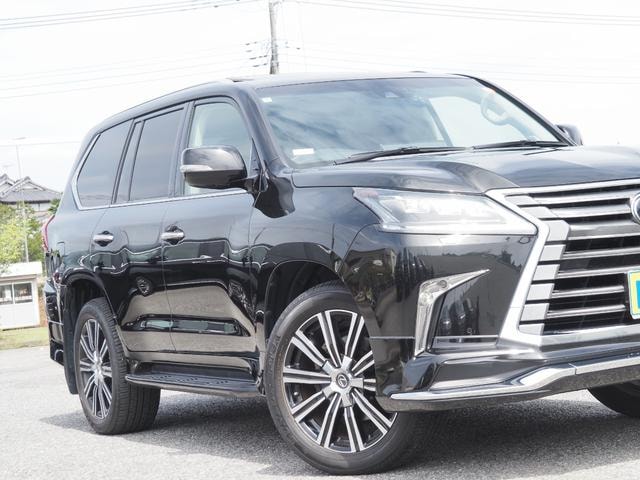 Lexus LX 2018 — фото автомобиля 1