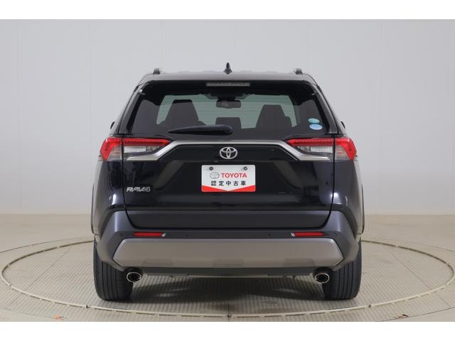 Toyota RAV4 2019 — фото автомобиля 1