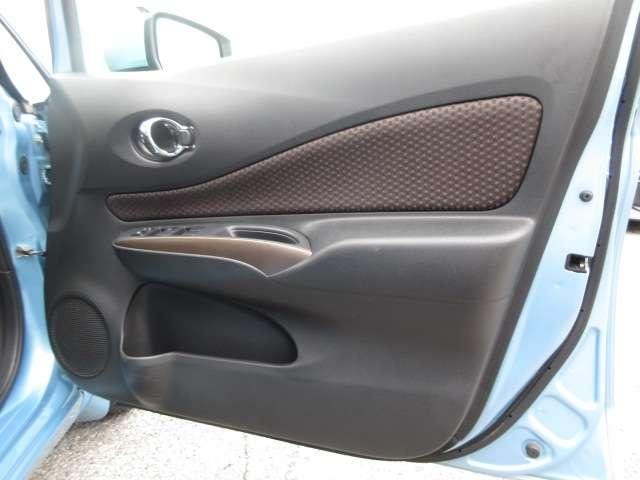 Nissan NOTE 2017 — фото автомобиля 1