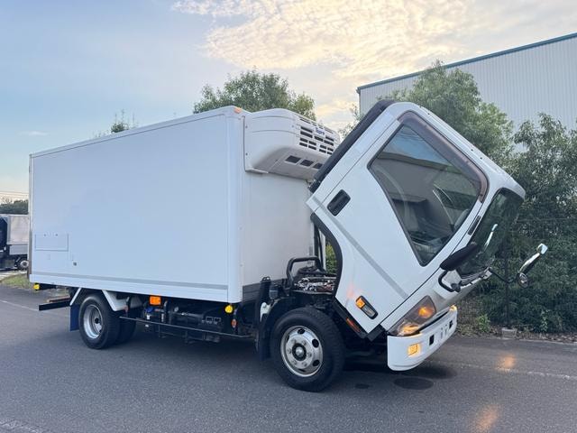 Isuzu ELF TRUCK 2020 — фото автомобиля 1