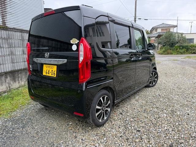 Honda N-BOX 2019 — фото автомобиля 1