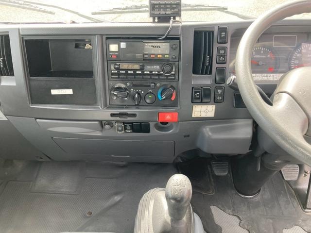 Isuzu ELF TRUCK 2011 — фото автомобиля 1