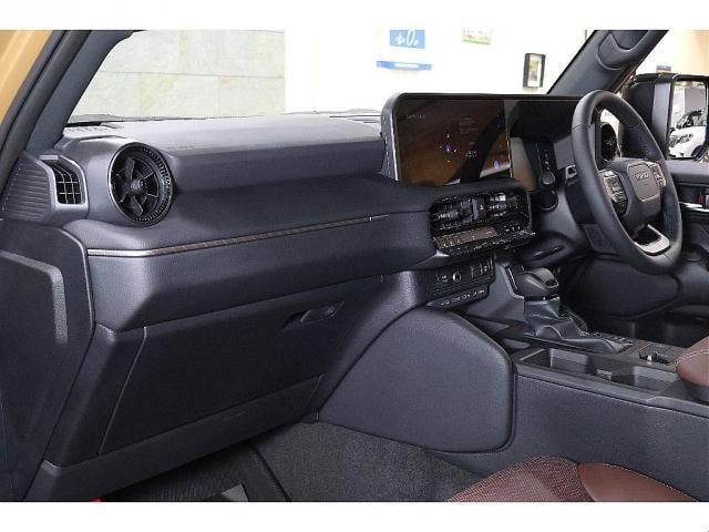 Миниатюра 18