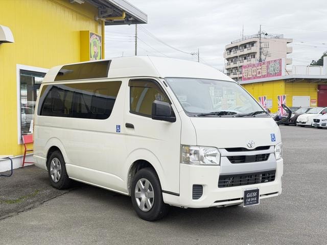Toyota HIACE VAN 2020 — фото автомобиля 1
