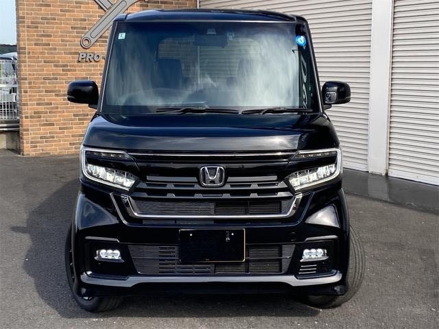 Honda N-BOX CUSTOM 2022 — фото автомобиля 1