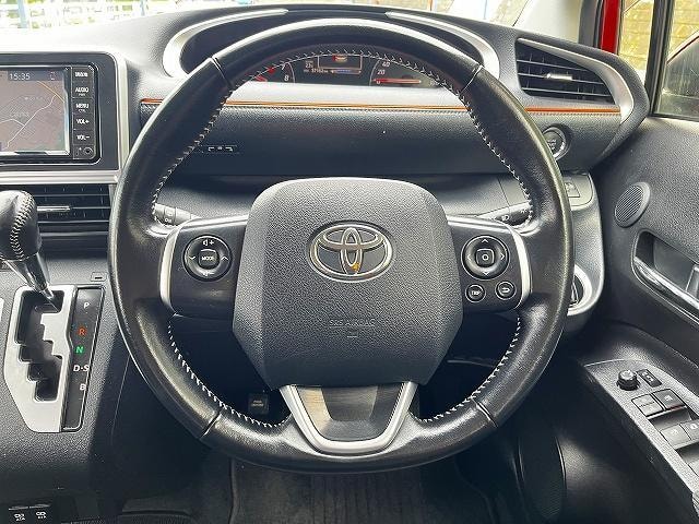 Toyota SIENTA 2021 — фото автомобиля 1