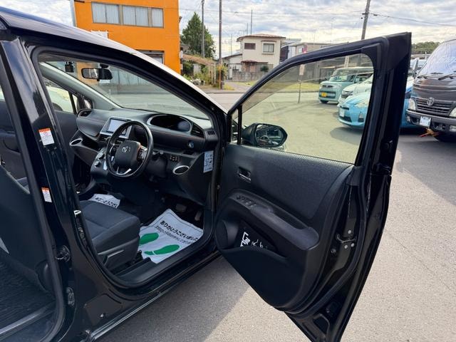 Toyota SIENTA 2016 — фото автомобиля 1