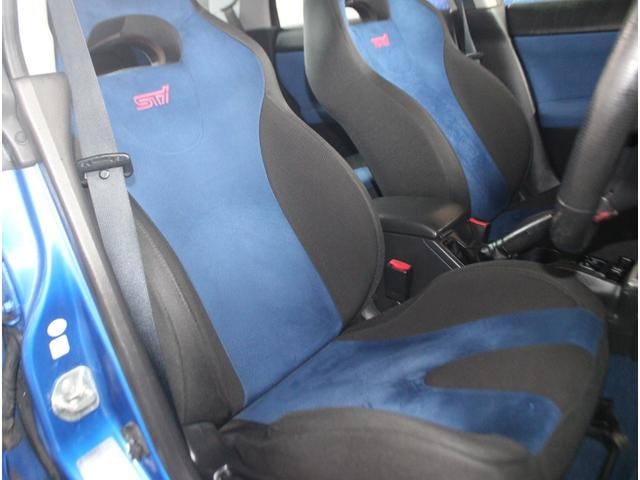 Subaru IMPREZA 2004 — фото автомобиля 1