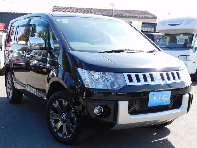 Mitsubishi DELICA D:5 2018 — фото автомобиля 1