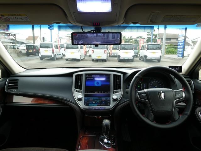 Toyota CROWN HYBRID 2013 — фото автомобиля 1