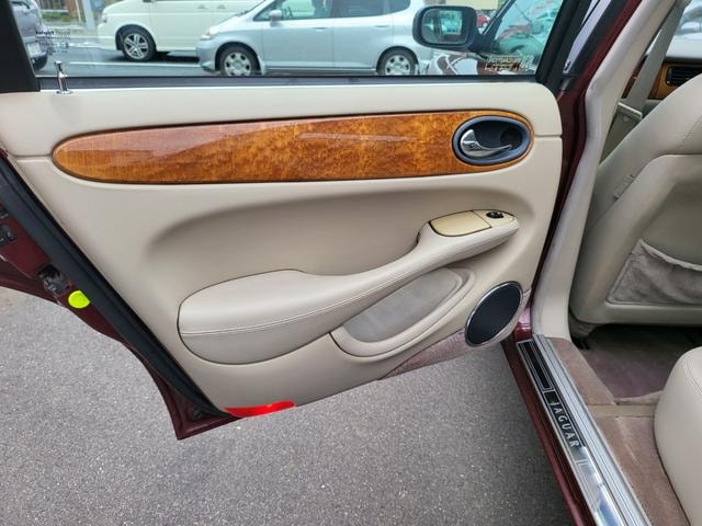Миниатюра 30