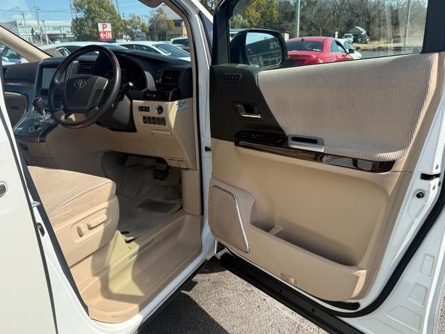 Toyota ALPHARD 2012 — фото автомобиля 1
