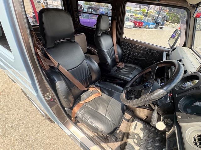 Миниатюра 28