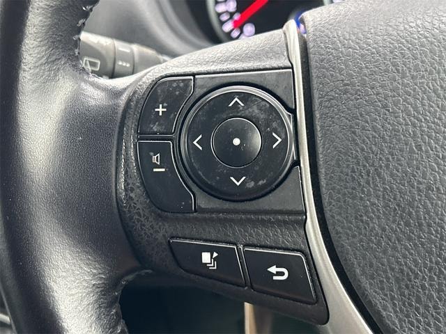 Toyota VOXY 2015 — фото автомобиля 1