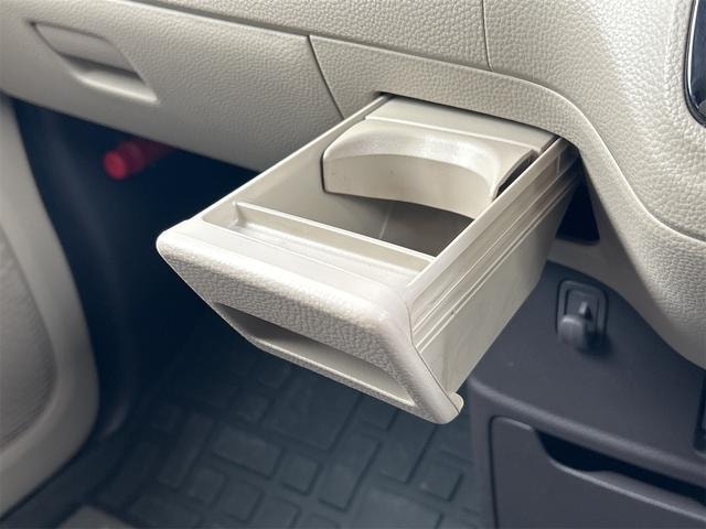 Honda N-BOX 2017 — фото автомобиля 1