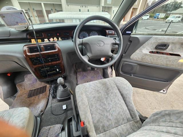 Toyota TOWNACE NOAH 1997 — фото автомобиля 1