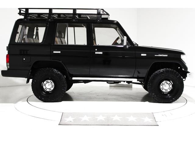 Миниатюра 16