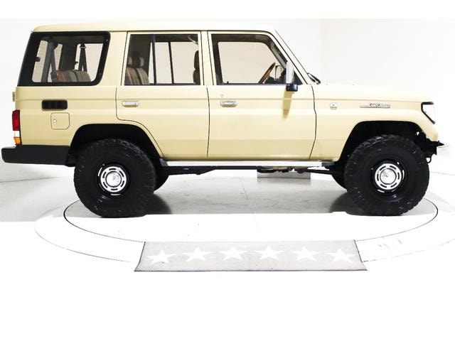 Миниатюра 16