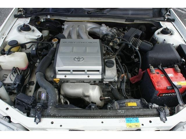 Toyota MARKII QUALIS 1997 — фото автомобиля 1