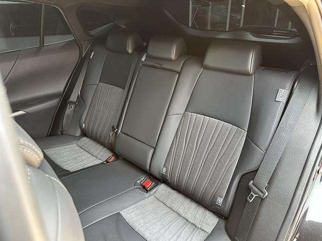 Toyota HARRIER HYBRID 2021 — фото автомобиля 1