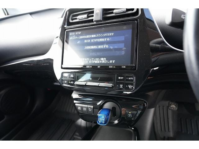Toyota PRIUS 2019 — фото автомобиля 1