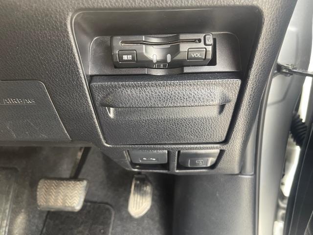 Toyota NOAH 2015 — фото автомобиля 1