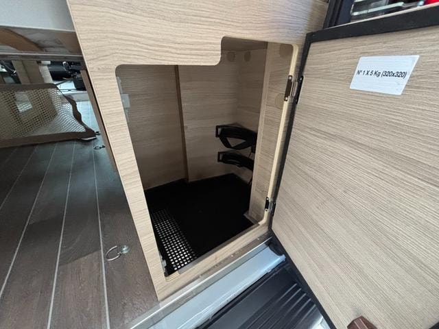 Миниатюра 16