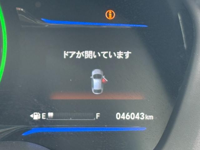 Honda VEZEL 2015 — фото автомобиля 1