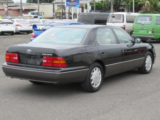 Миниатюра 10
