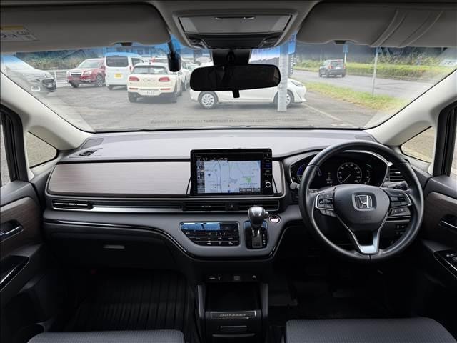 Honda ODYSSEY HYBRID 2022 — фото автомобиля 1