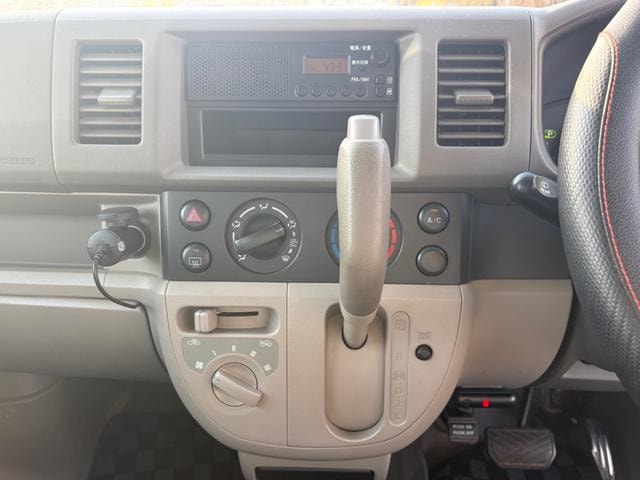 Mitsubishi MINICAB VAN 2014 — фото автомобиля 1