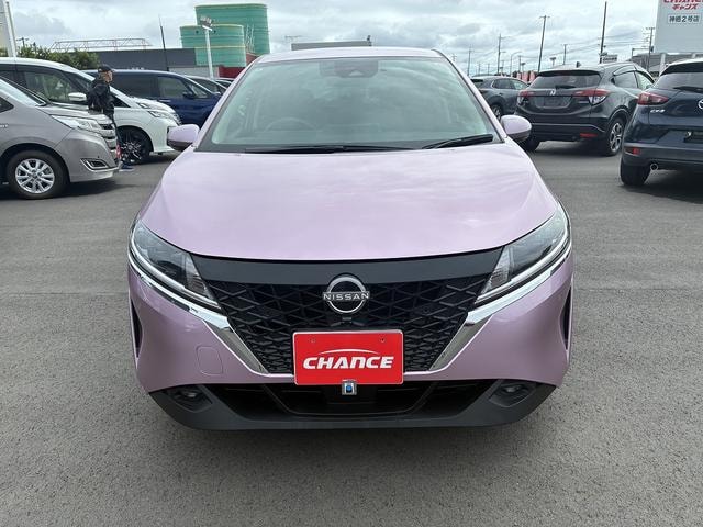 Nissan NOTE 2022 — фото автомобиля 1