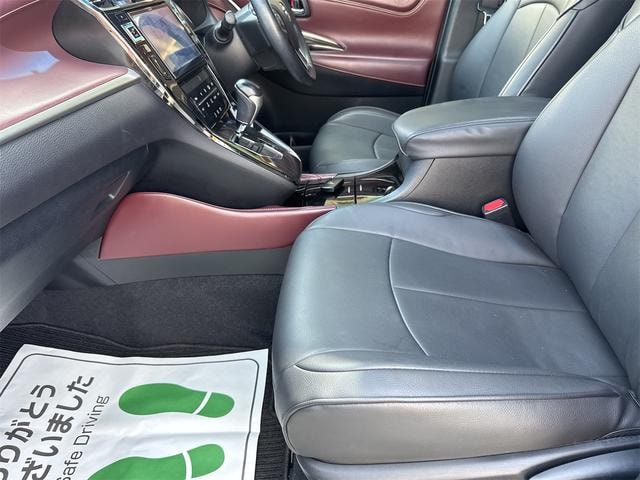 Toyota HARRIER 2016 — фото автомобиля 1