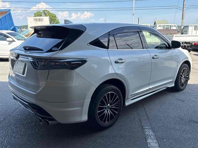 Миниатюра 28