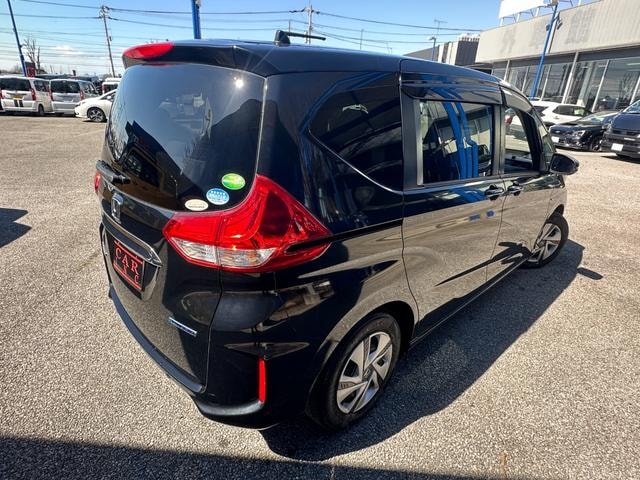 Honda FREED HYBRID 2020 — фото автомобиля 1