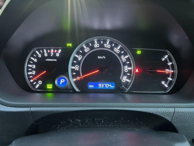 Toyota VOXY 2015 — фото автомобиля 1